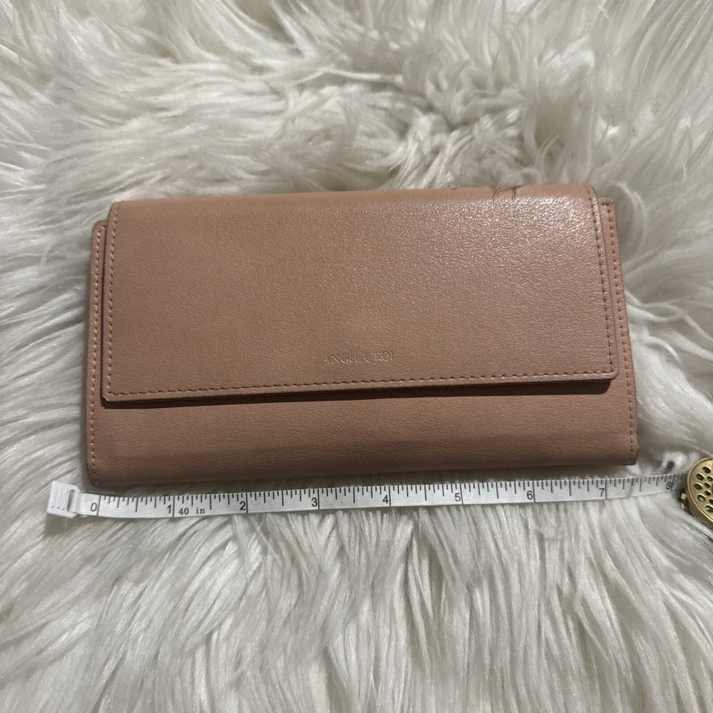 Angela Roi Dusty Pink Woman's Wallet Clean EUC